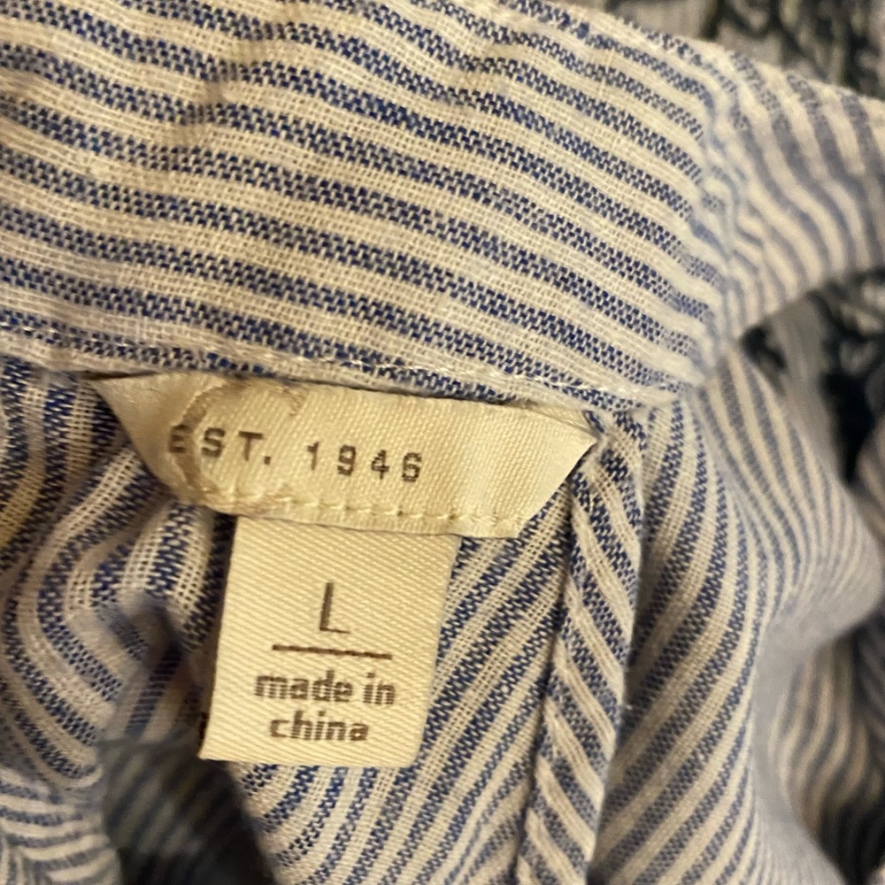 Beautiful EUC Blue & White Pinstriped EST. 1946 Top Tied in Back - Picture 7 of 8